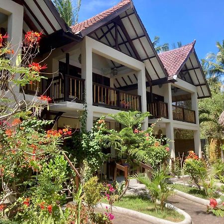 Lutwala Bungalows And Private Villa Гілі-Траванган Екстер'єр фото